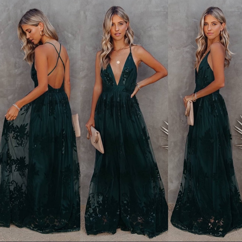 VICI Emerald Antonia maxi dress! Bump friendly!